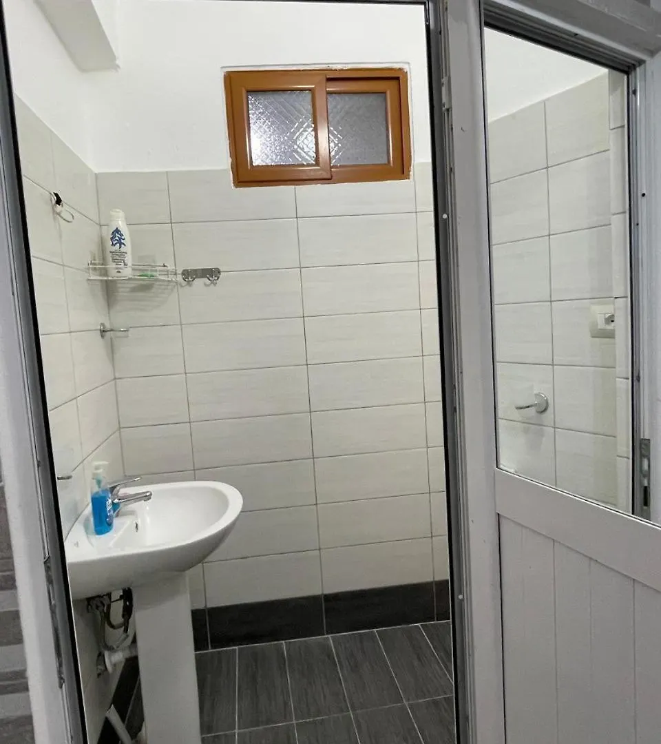 Hostel Xarba Gjirokastra 0*,  Albania